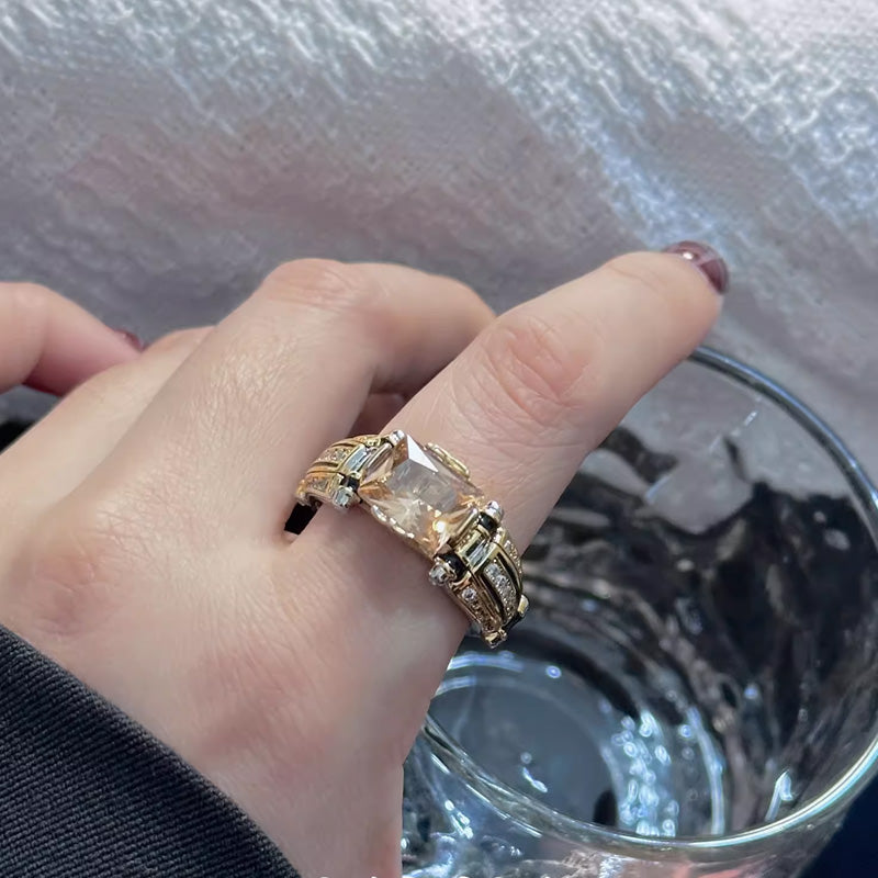 šHot Saleš„Heavy Duty Vintage Zirconia Wide Band Ring