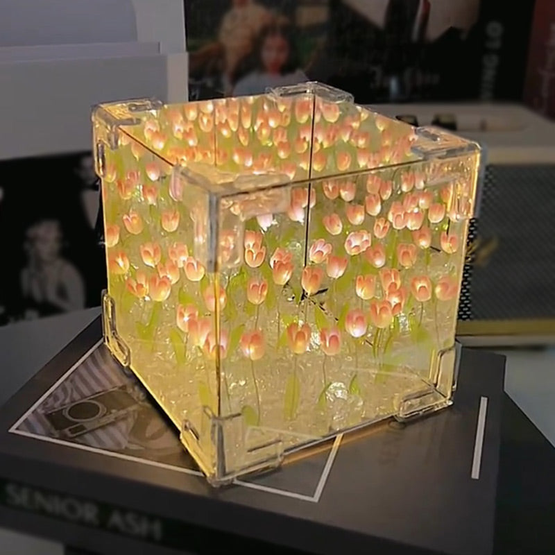 🎁🎄Magic Cube DIY Tulip Mirror Light