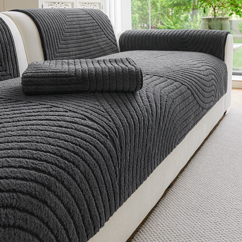 Cloud-Soft Velvet Sofa Cover – Non-Slip & Cozy All Season