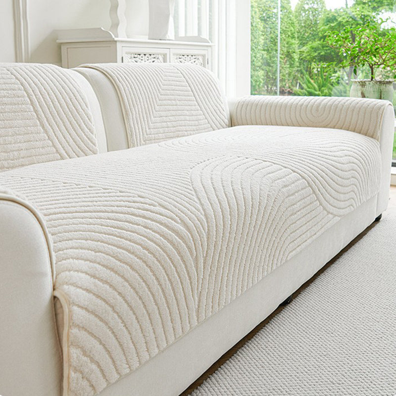 Cloud-Soft Velvet Sofa Cover – Non-Slip & Cozy All Season